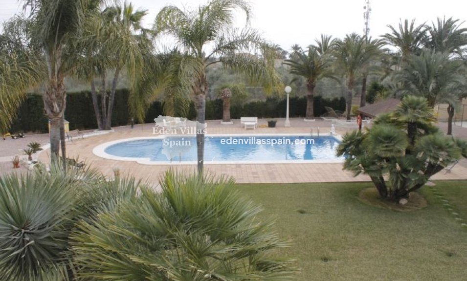 Resale - Country House - Elche