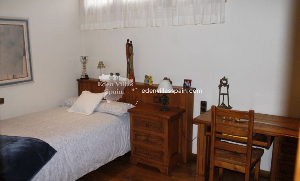 Resale - Country House - Elche