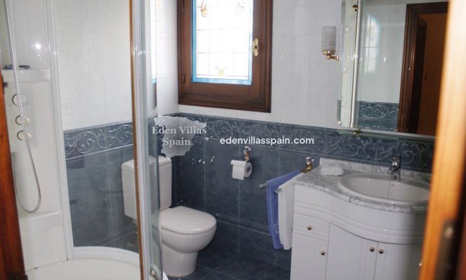 Resale - Country House - Elche