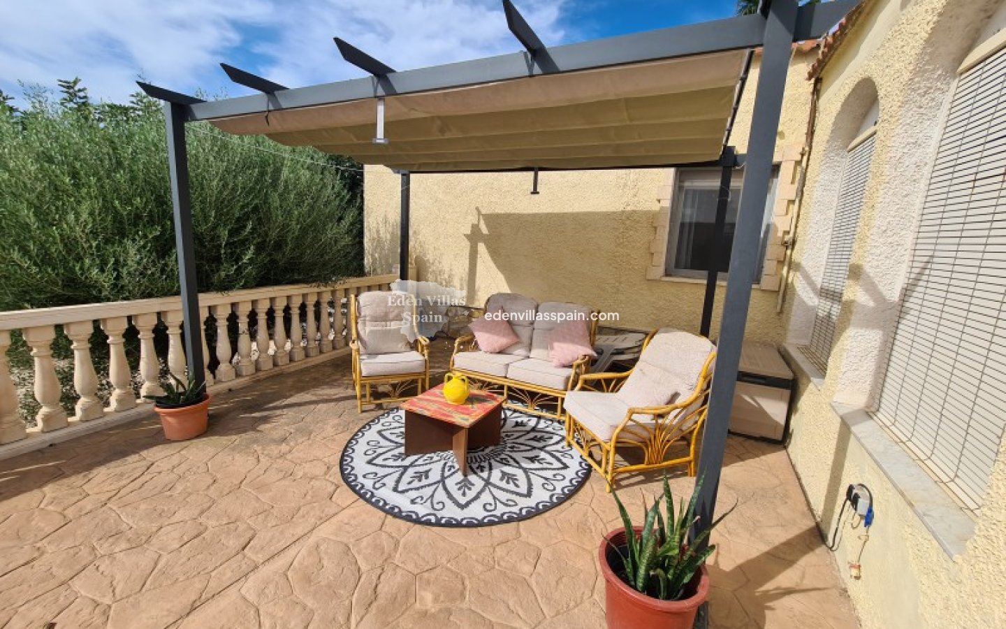 Resale - Country House - Elche
