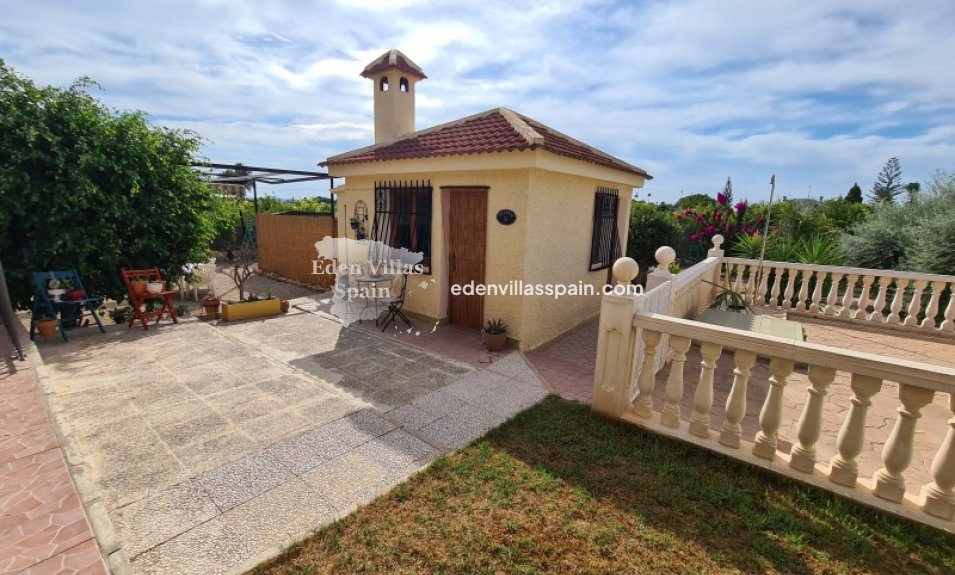 Resale - Country House - Elche