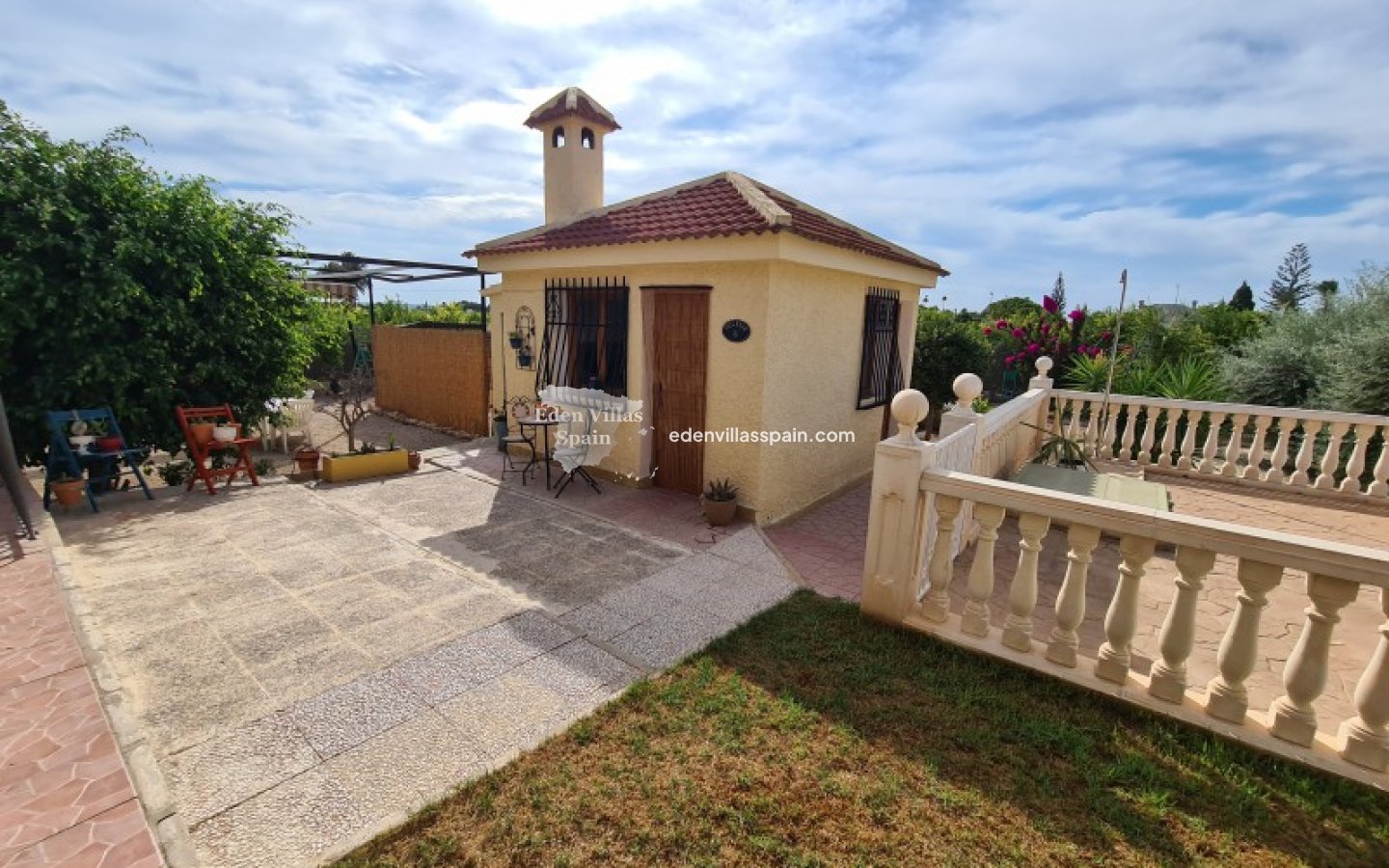 Resale - Country House - Elche