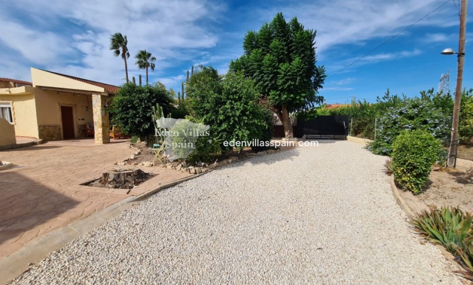 Resale - Country House - Elche