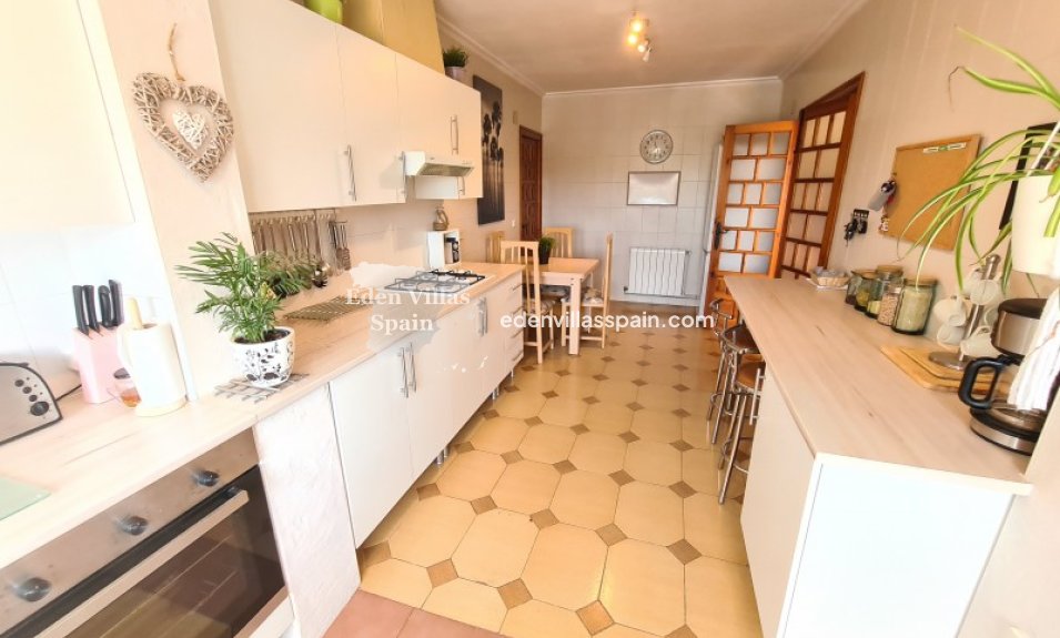 Resale - Country House - Elche
