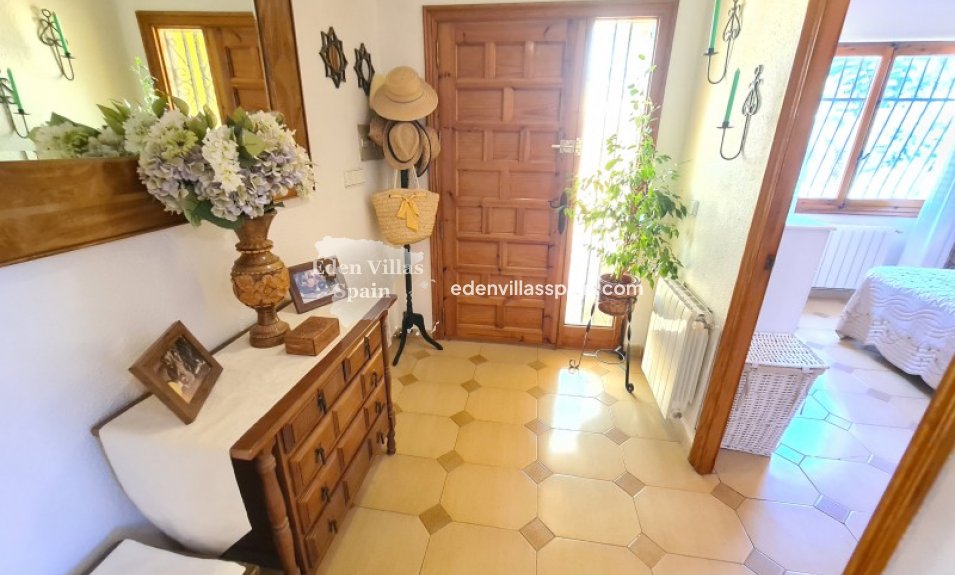Resale - Country House - Elche