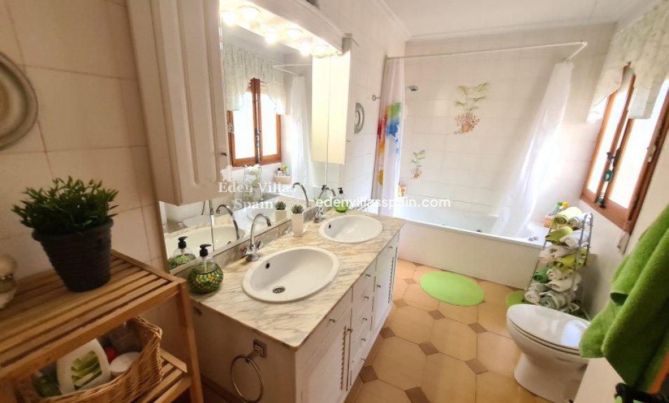 Resale - Country House - Elche