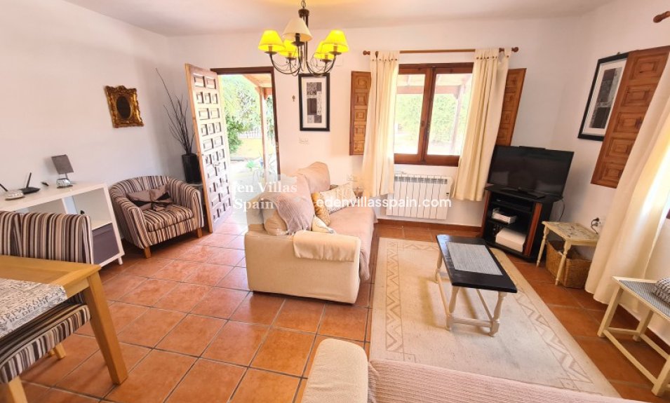 Resale - Country House - Elche