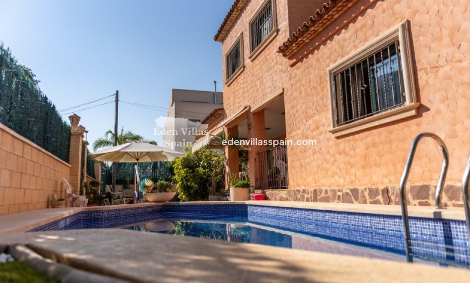 Resale - Country House - Elche