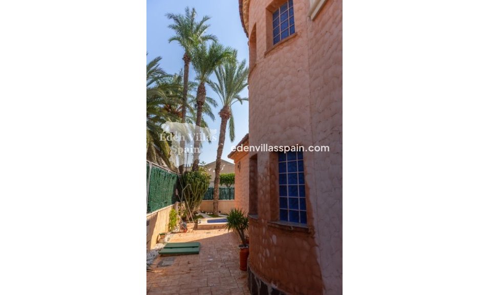 Resale - Country House - Elche