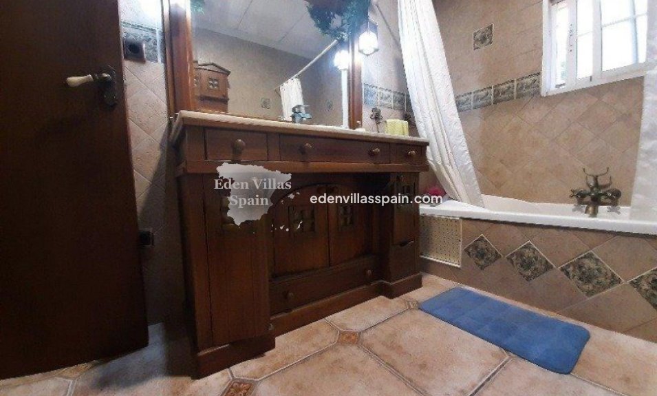 Resale - Country House - Elche