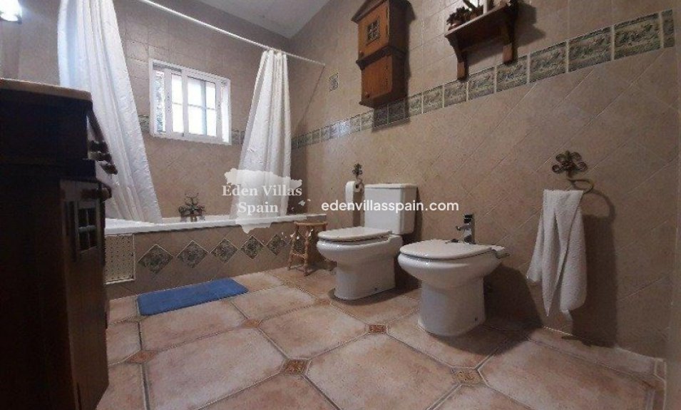 Resale - Country House - Elche