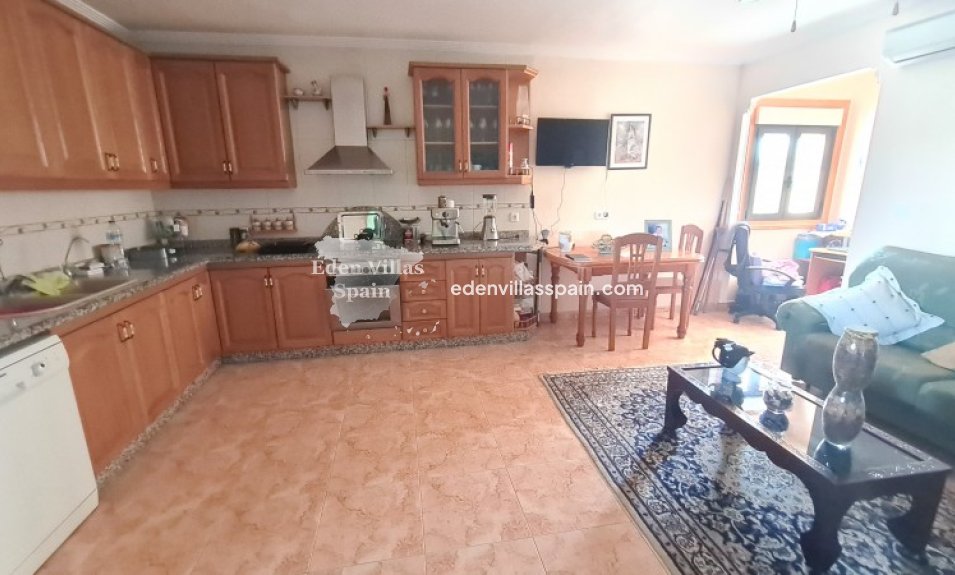 Resale - Country House - Elche