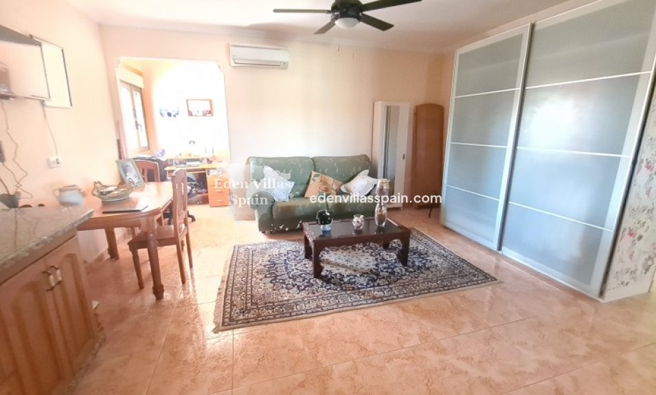 Resale - Country House - Elche