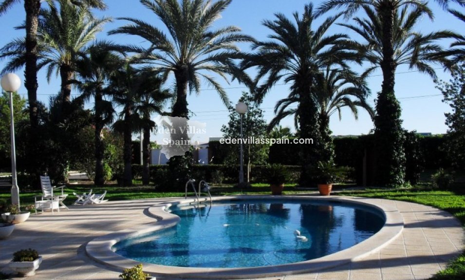 Resale - Country House - Elche