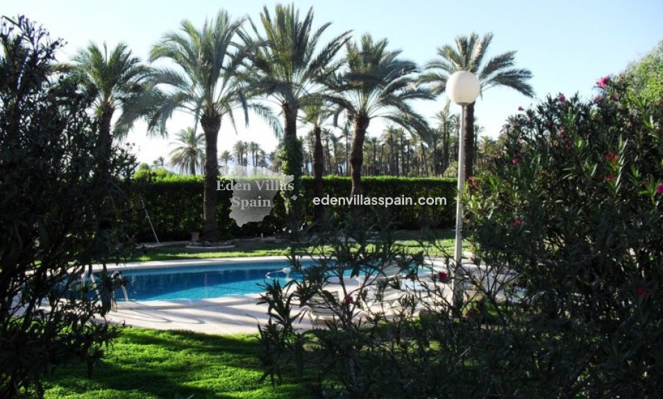 Resale - Country House - Elche