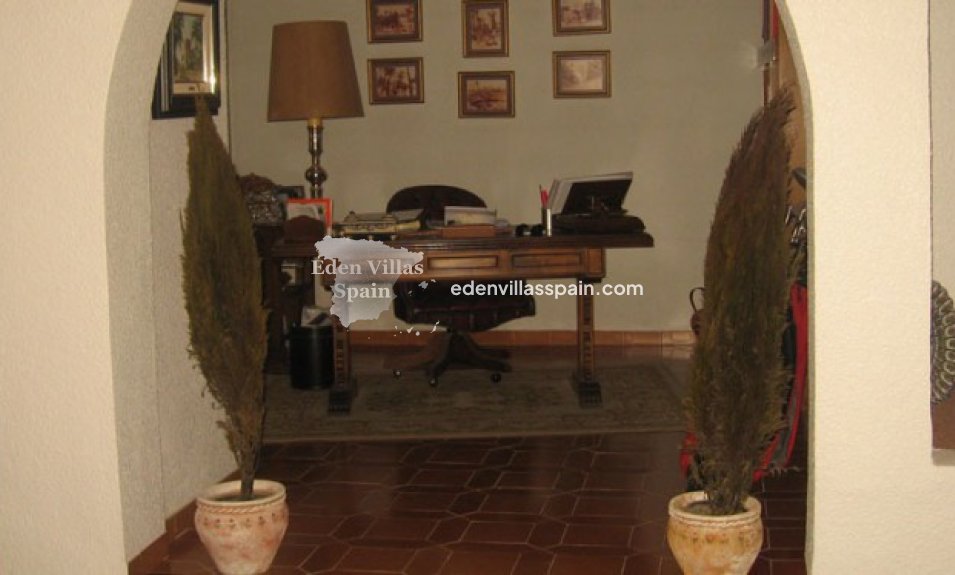 Resale - Country House - Elche