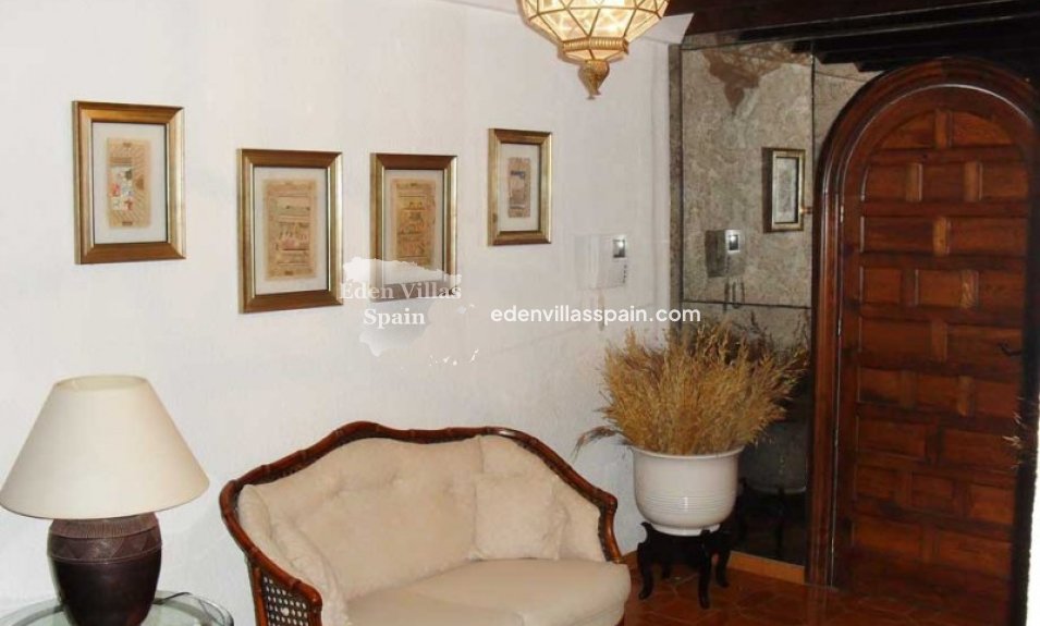 Resale - Country House - Elche