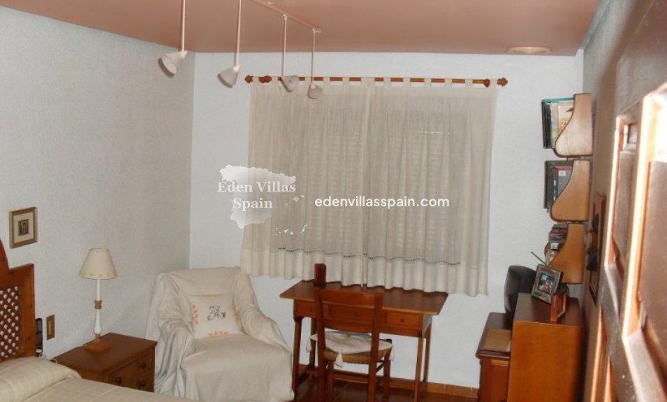Resale - Country House - Elche
