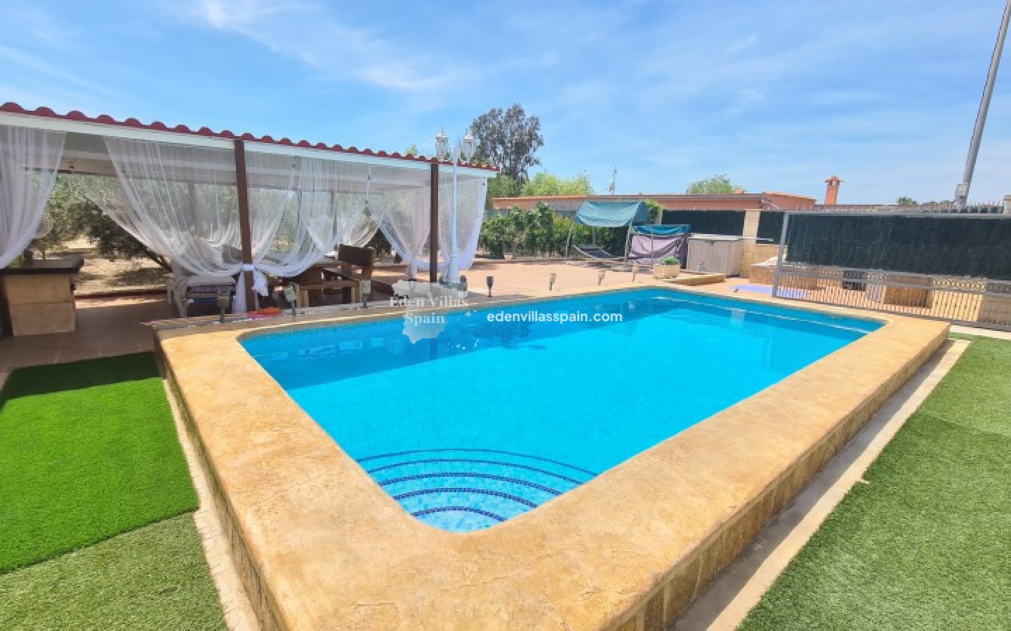 Resale - Country House - Elche