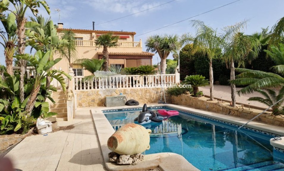 Resale - Country House - Elche