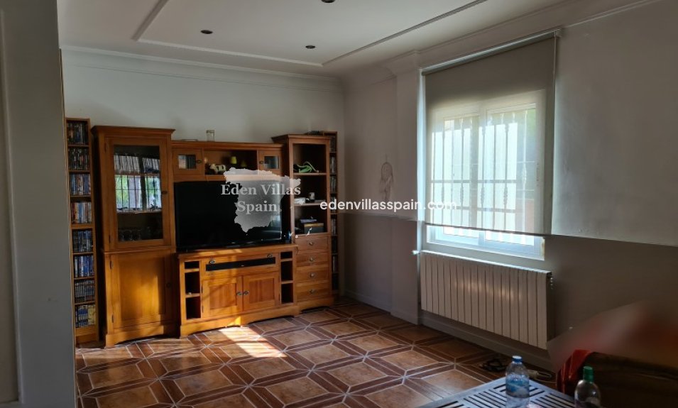 Resale - Country House - Elche