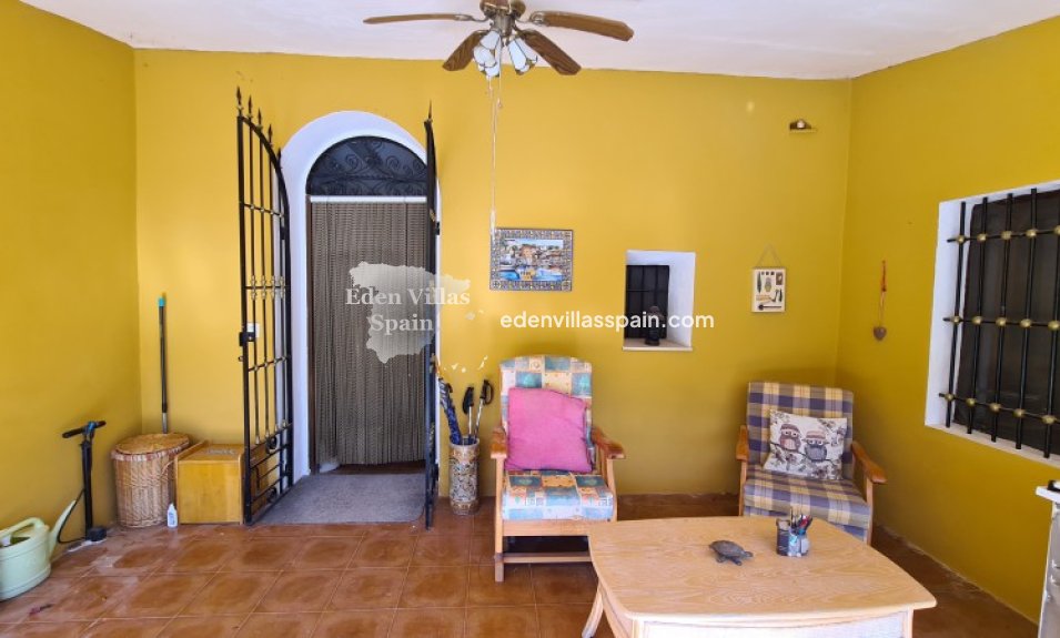 Resale - Country House - Elche