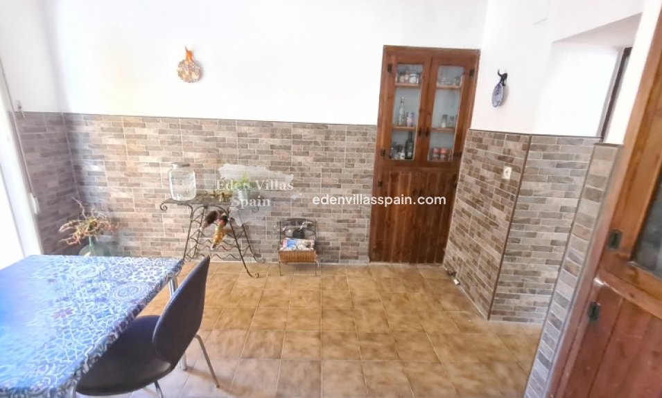 Resale - Country House - Elche