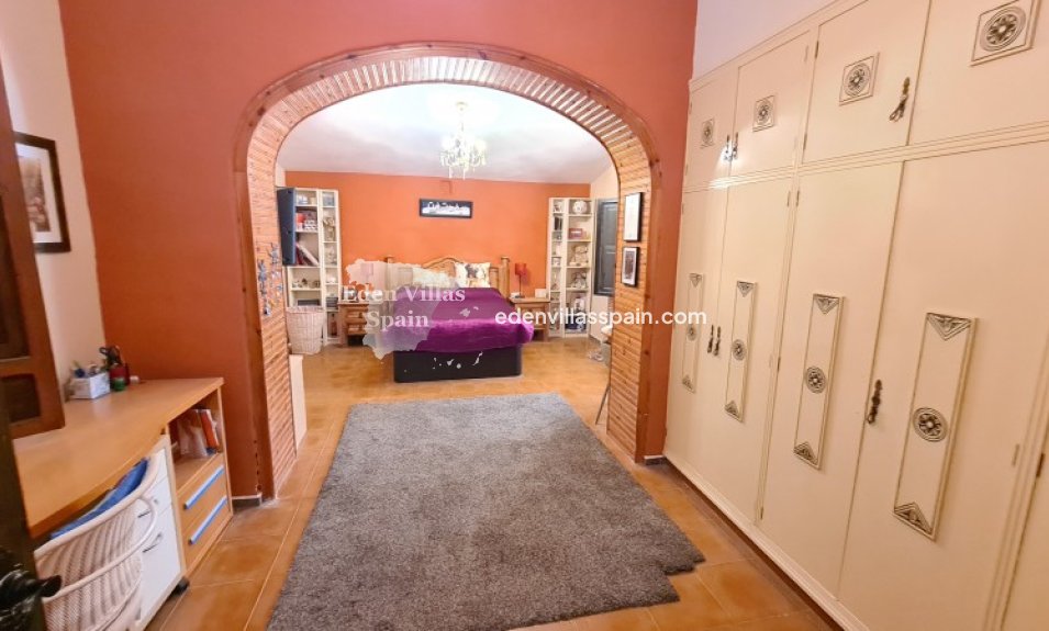 Resale - Country House - Elche