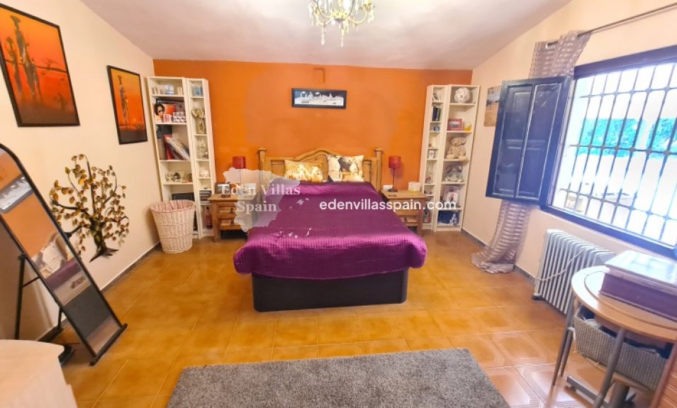 Resale - Country House - Elche