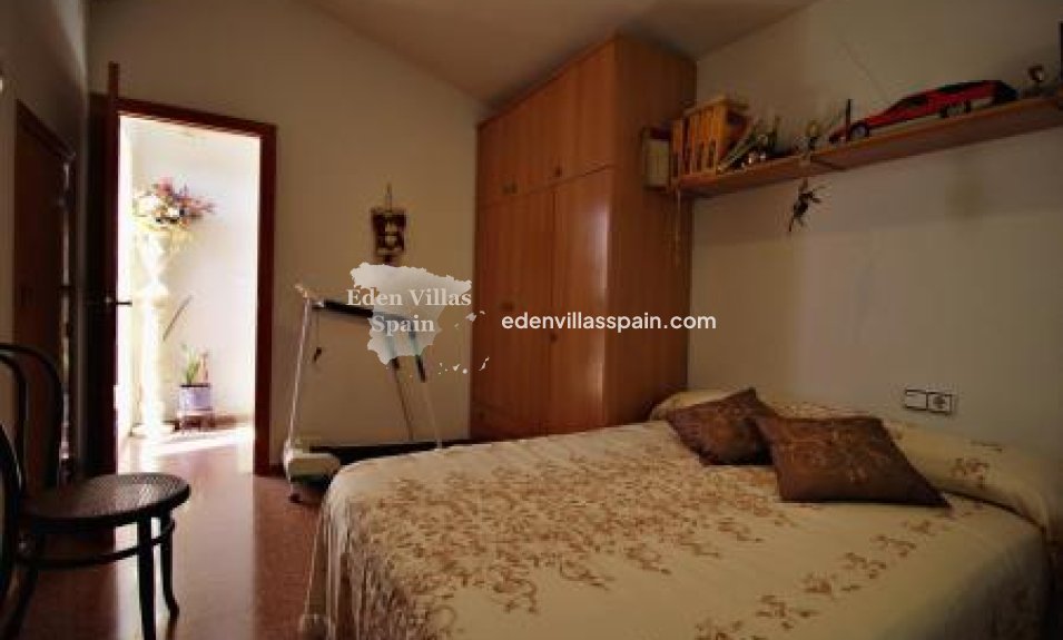 Resale - Country House - Elche