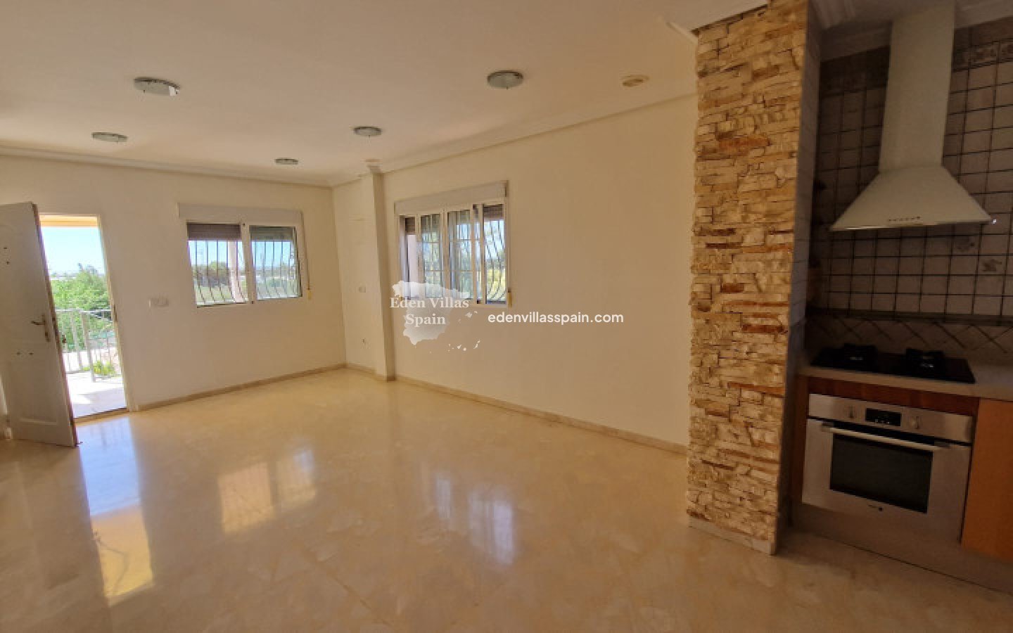 Resale - Country House - Elche