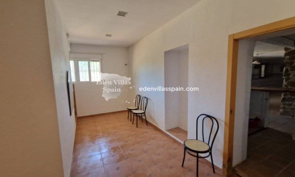 Resale - Country House - Elche