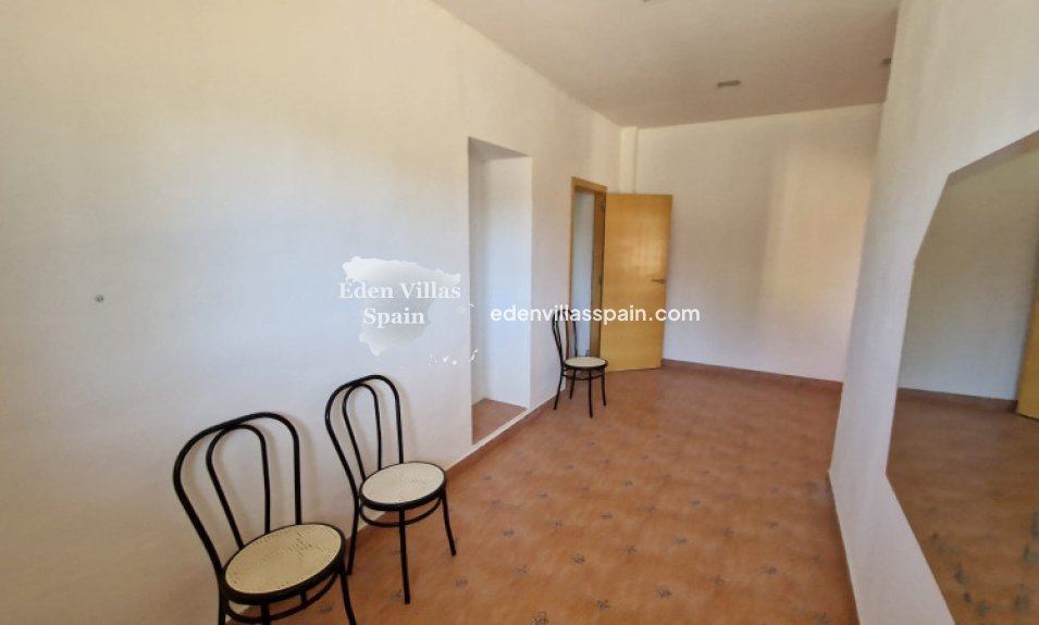 Resale - Country House - Elche