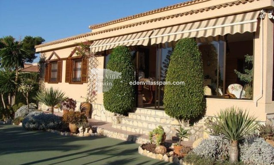 Resale - Country House - Elche