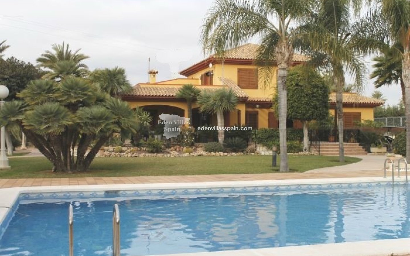 Resale - Country House - Elche