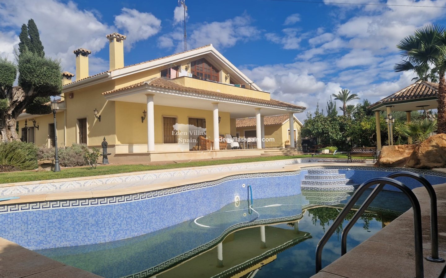 Resale - Country House - Elche