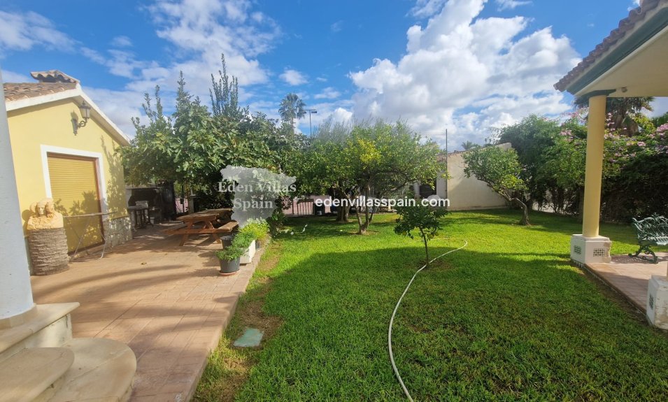 Resale - Country House - Elche