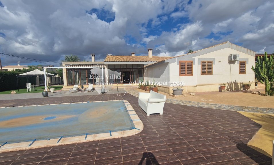 Resale - Country House - Elche