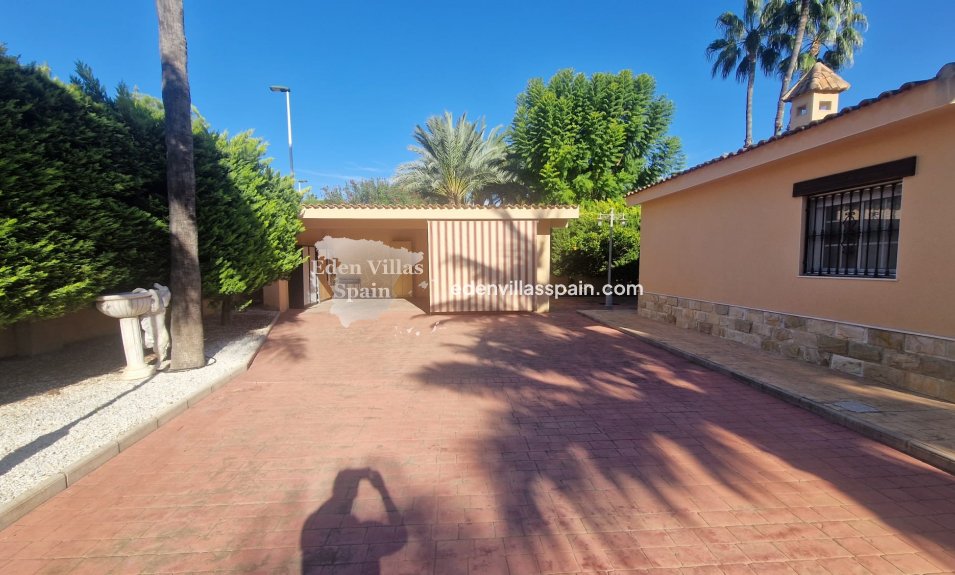 Resale - Country House - Elche