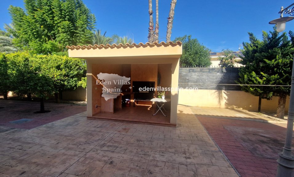 Resale - Country House - Elche