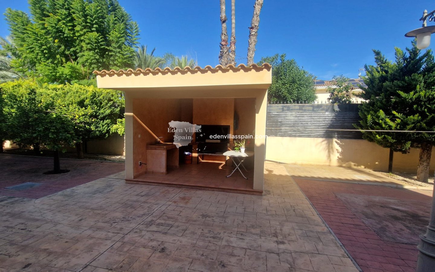 Resale - Country House - Elche