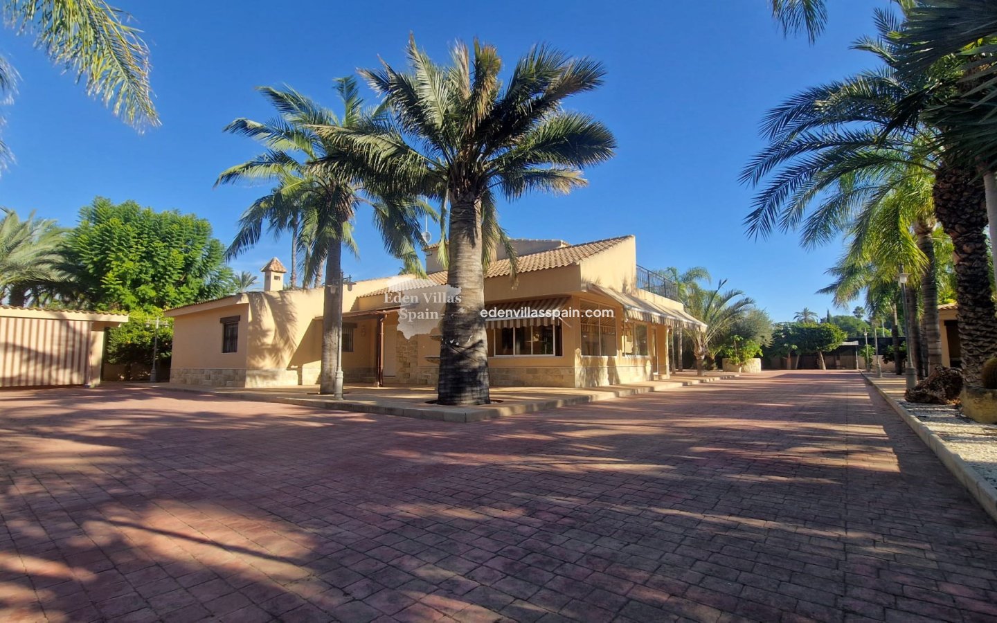 Resale - Country House - Elche