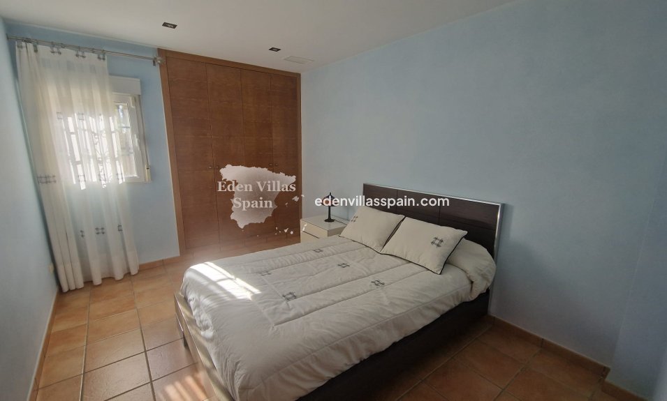 Resale - Country House - Elche