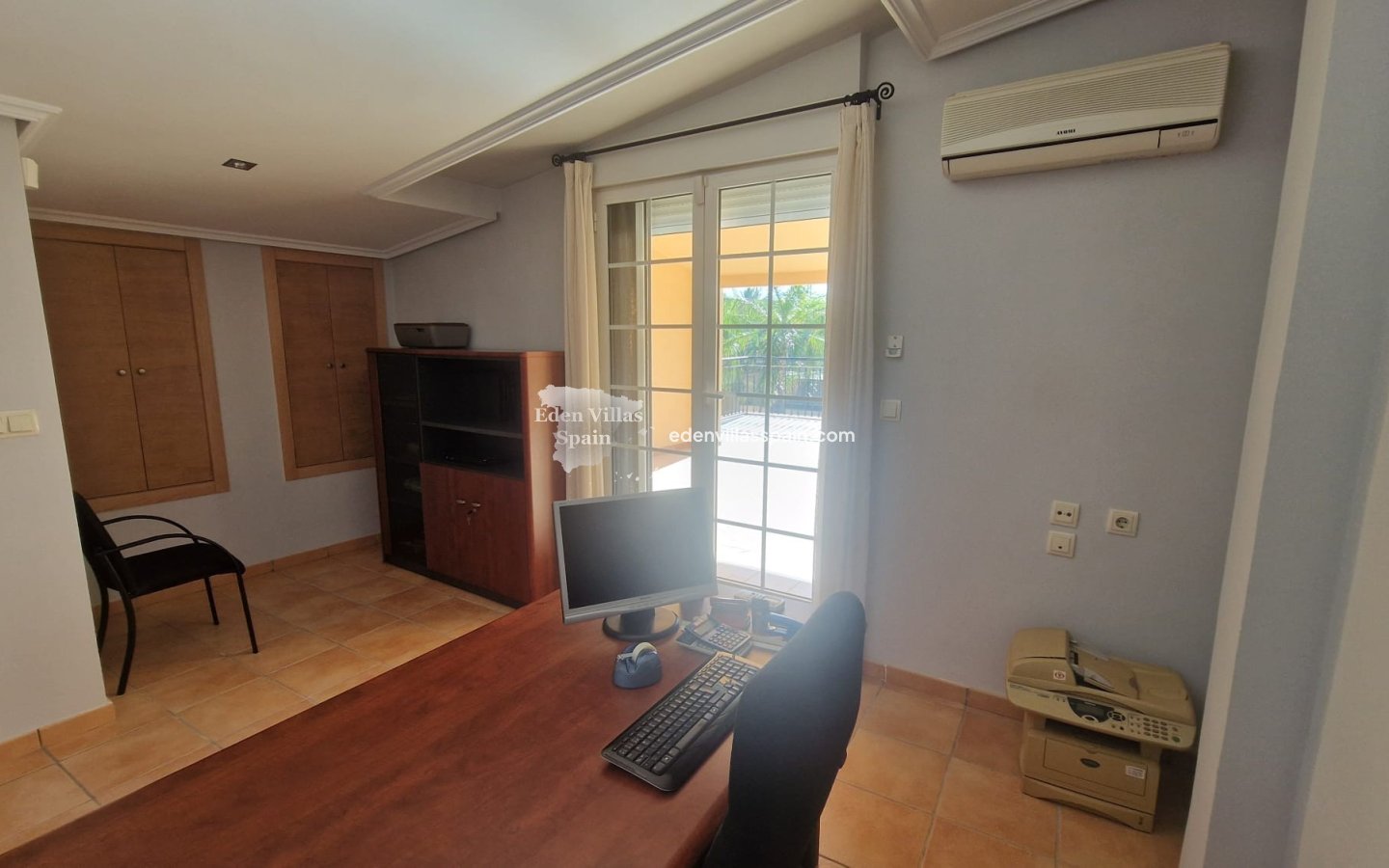 Resale - Country House - Elche