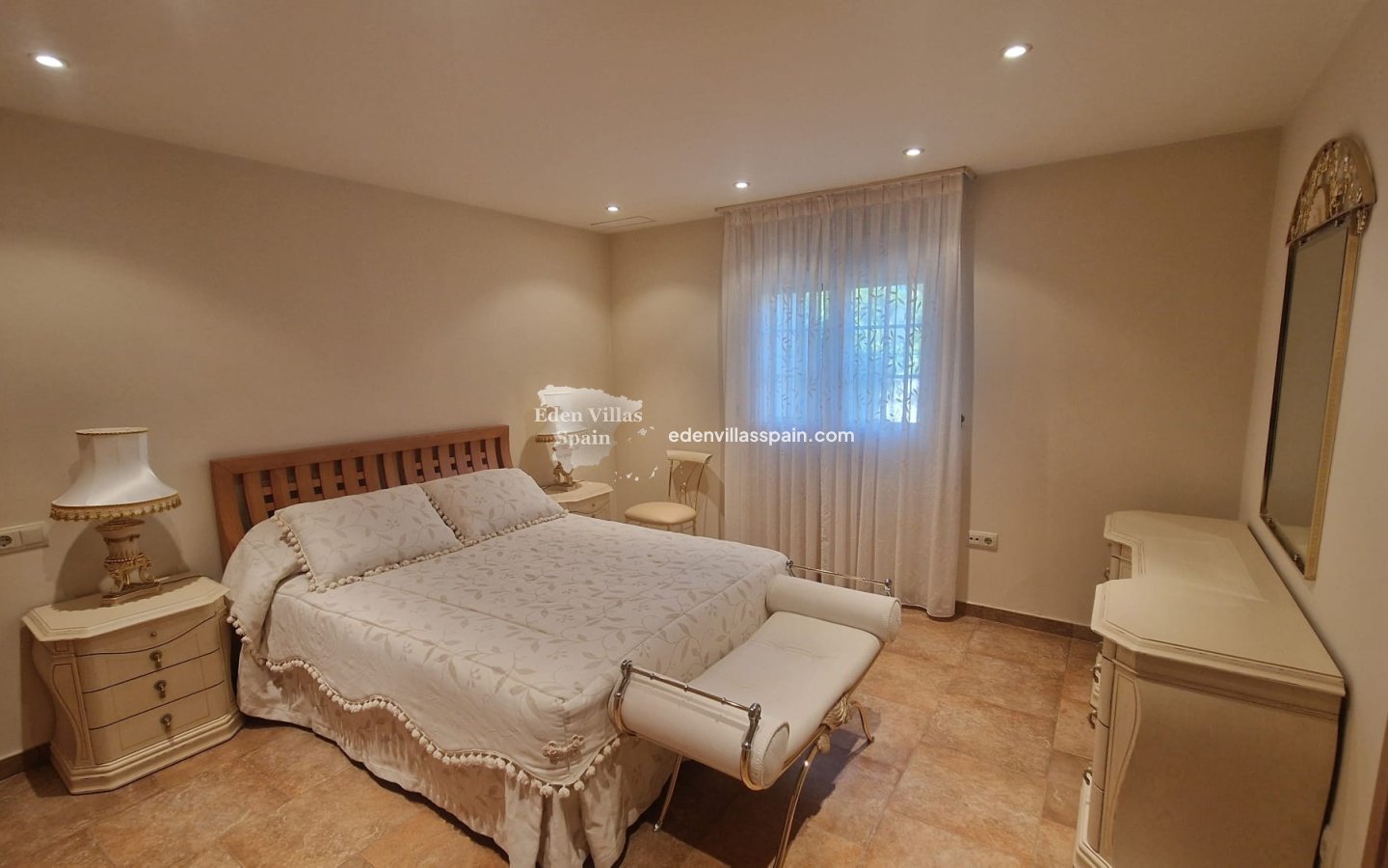 Resale - Country House - Elche