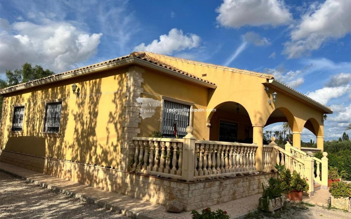 Resale - Country House - Elche