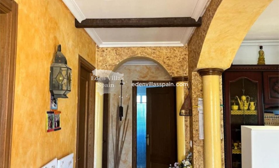 Resale - Country House - Elche