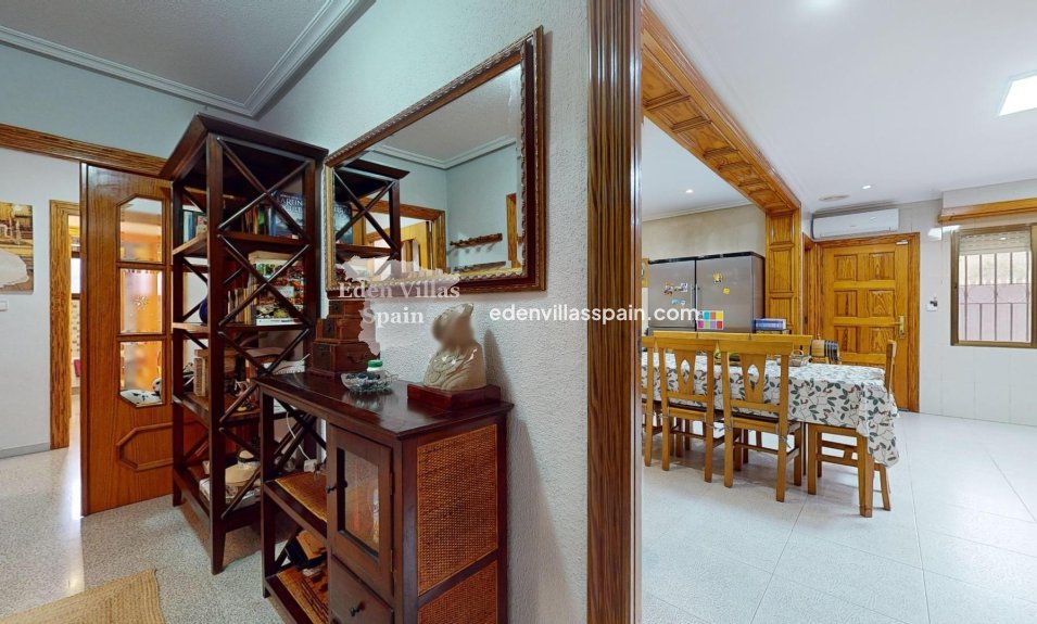 Resale - Country House - Elche