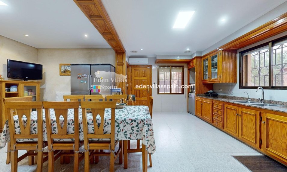 Resale - Country House - Elche
