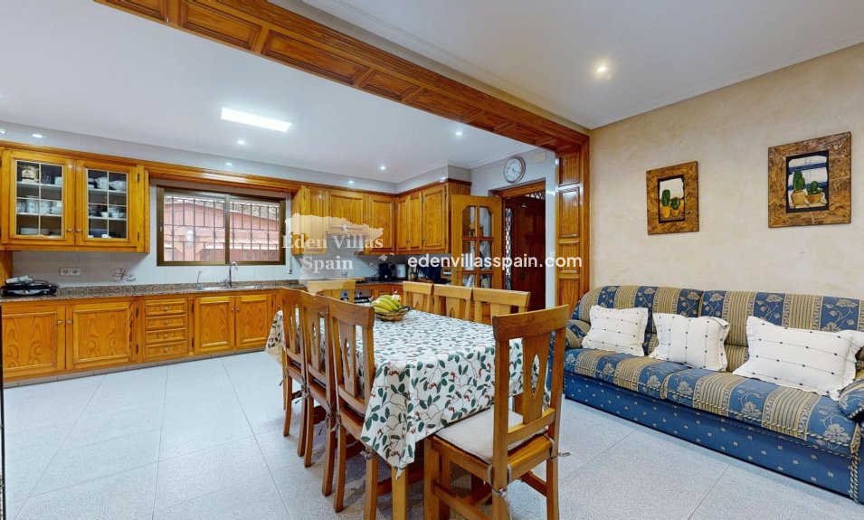 Resale - Country House - Elche